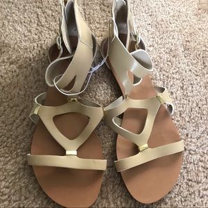 🌼🔥SUMMER sandals they’re perfect summer wear ❣️